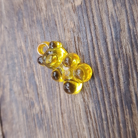 P136 sunshine gummy bear charm - Picture 2 of 2